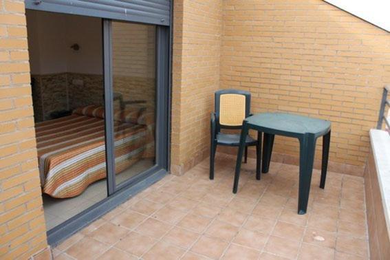 Hostal Valle Del Iregua Albelda De Iregua Room photo